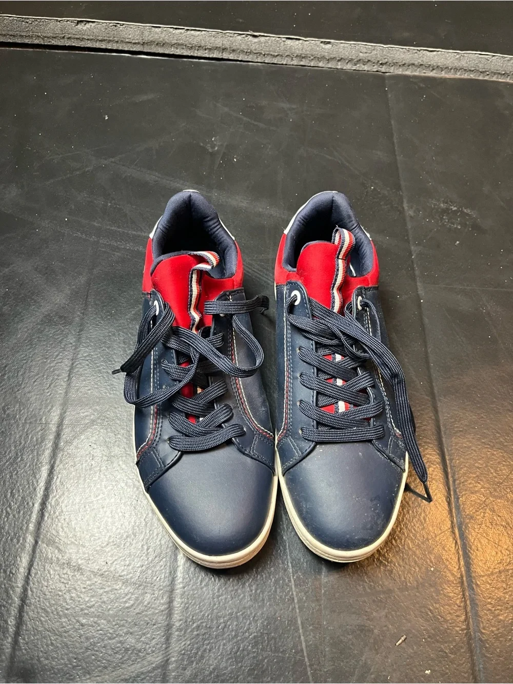 Tommy Hilfiger Low Top Sneaker Mens Size 7.5